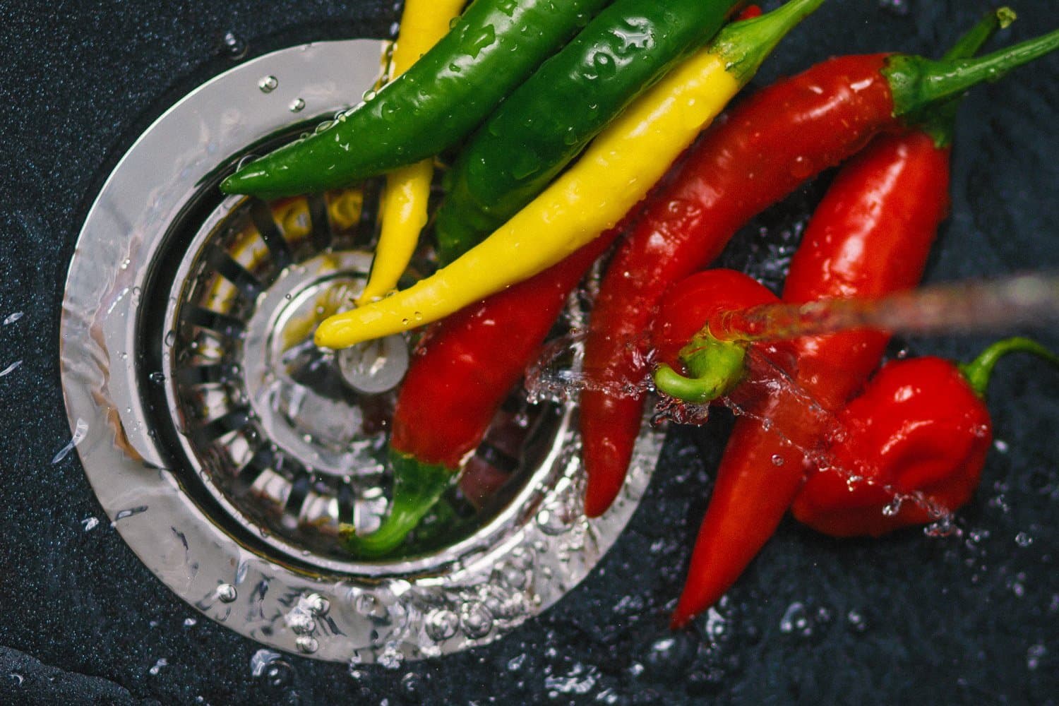 Fermentacija ljutih papričica – osnova za domaći ljuti umak